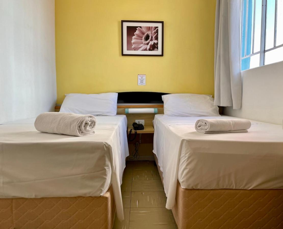 Hotel Blumenau Centro Curitiba Pokoj fotografie